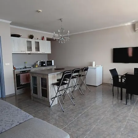 Dolce 1 Infinity Apartment