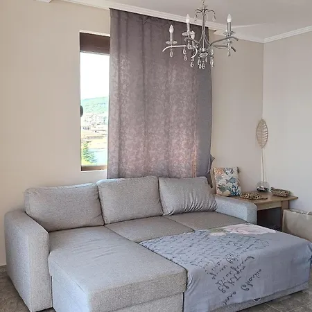 Dolce 1 Infinity Apartment *