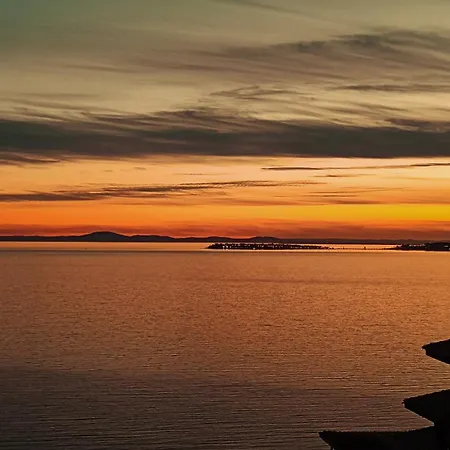 Dolce 1 Infinity アパート *