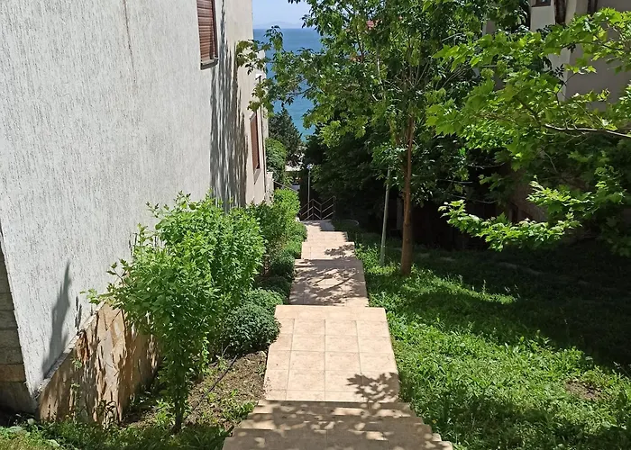 Dolce 1 Infinity Apartman Szveti Vlasz